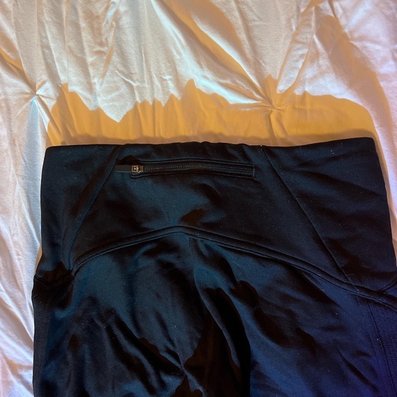 Lululemon Leggings size 6 - Picture 3 of 4